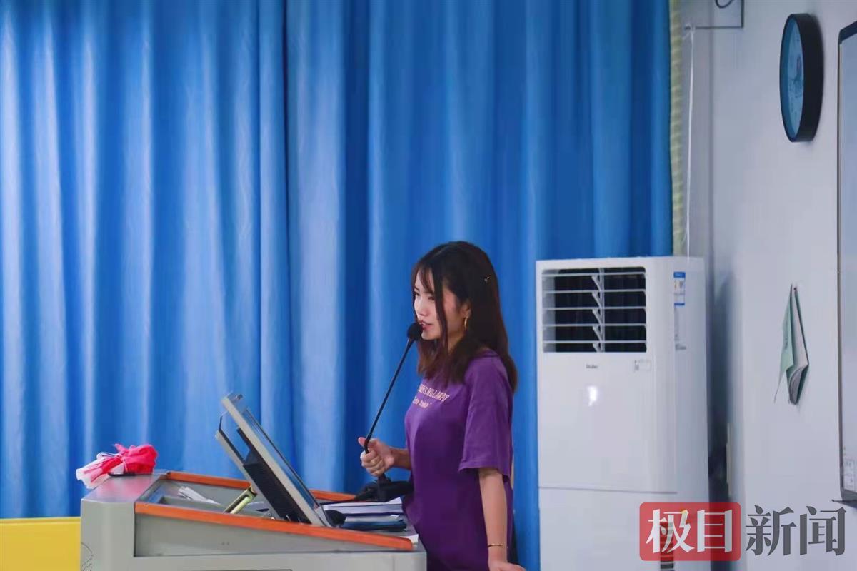 给学生信件“穿上”手绘漫画!这个辅导员真甜 给学生信件“穿上”手绘漫画!这个辅导员真甜