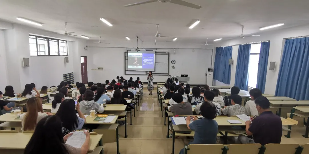 武汉学院开学第一天：顺利开课，教风学风呈现新气象（多图）